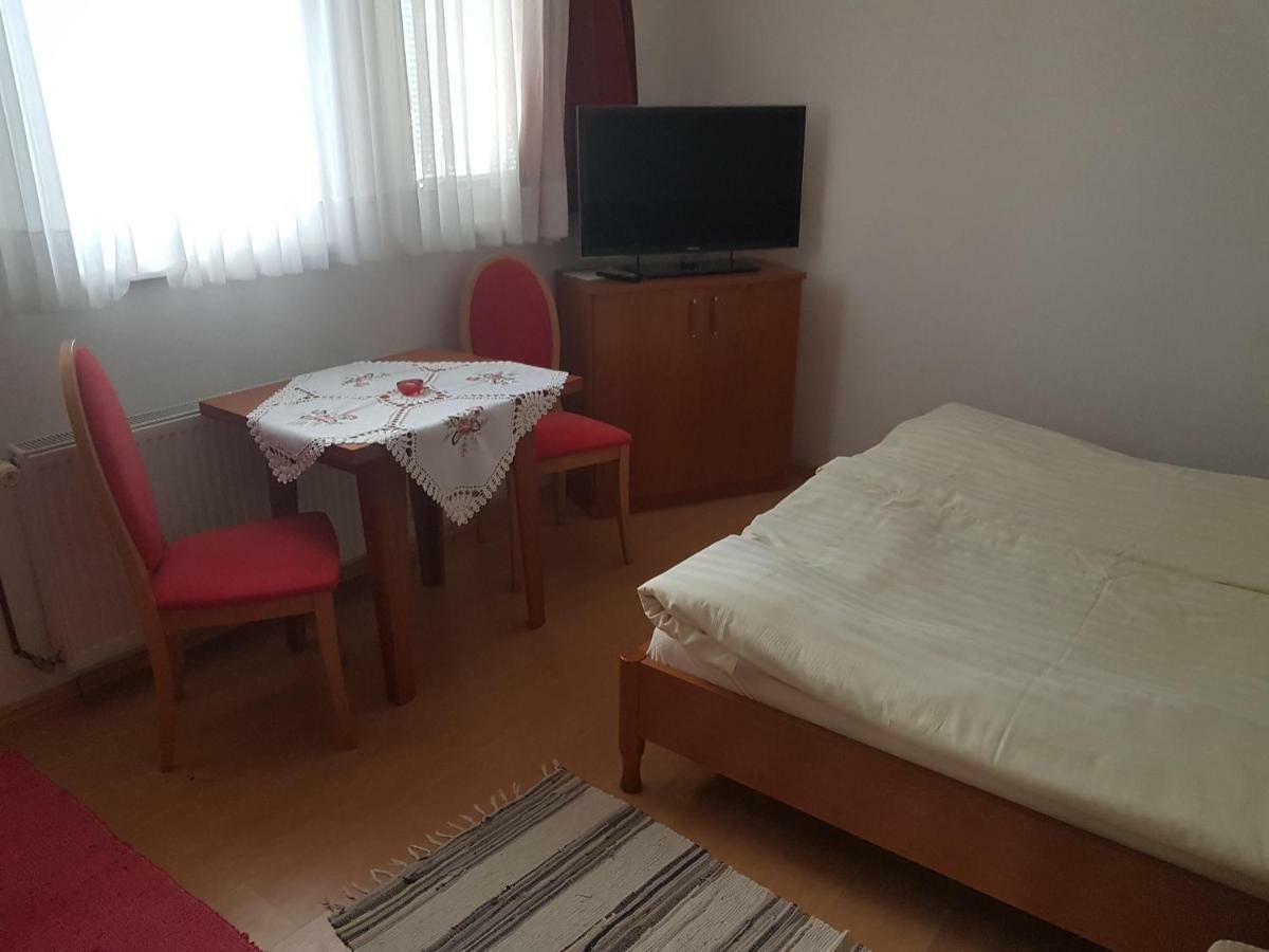 Apartment Lipar Preddvor Εξωτερικό φωτογραφία