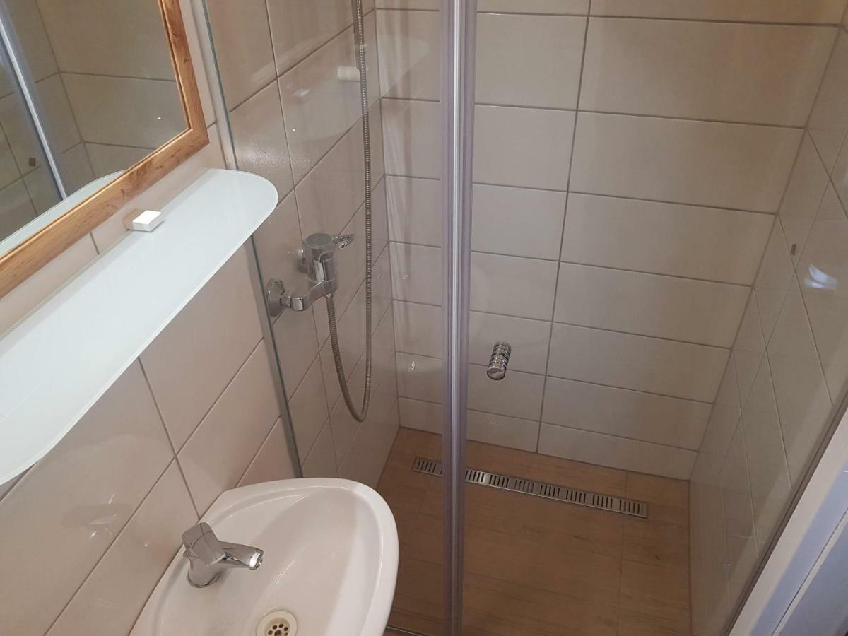 Apartment Lipar Preddvor Εξωτερικό φωτογραφία
