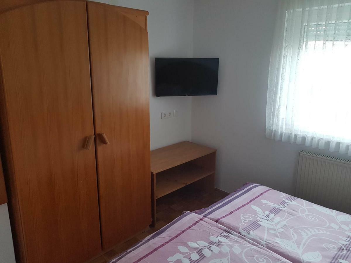 Apartment Lipar Preddvor Εξωτερικό φωτογραφία